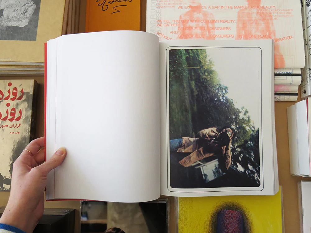 Dara Birnbaum – Note(s): Work(ing) Proccess(es) Re: Concerns (That Take On / Deal With) - Image 6