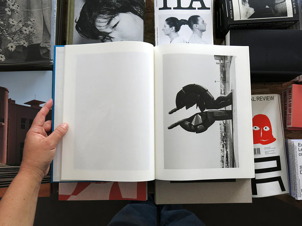 Jan Kempenaers – Memorials - Image 2