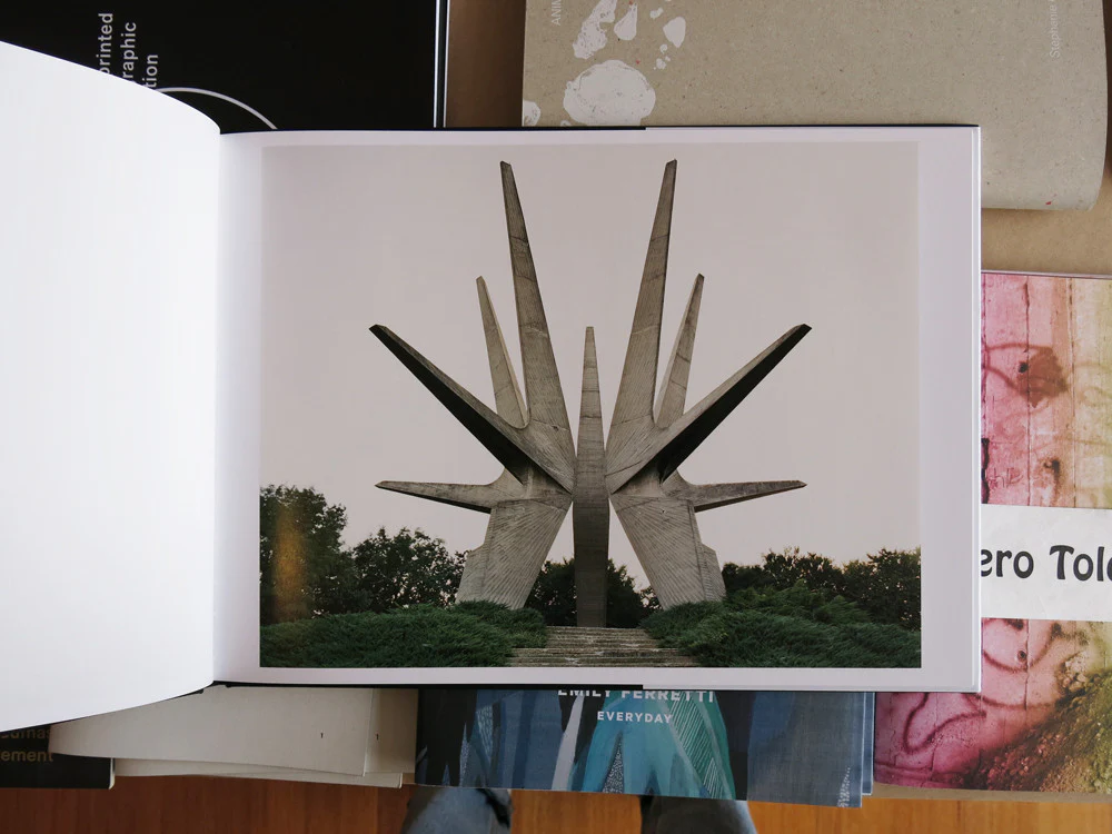 Jan Kempenaers - Spomenik - Image 3