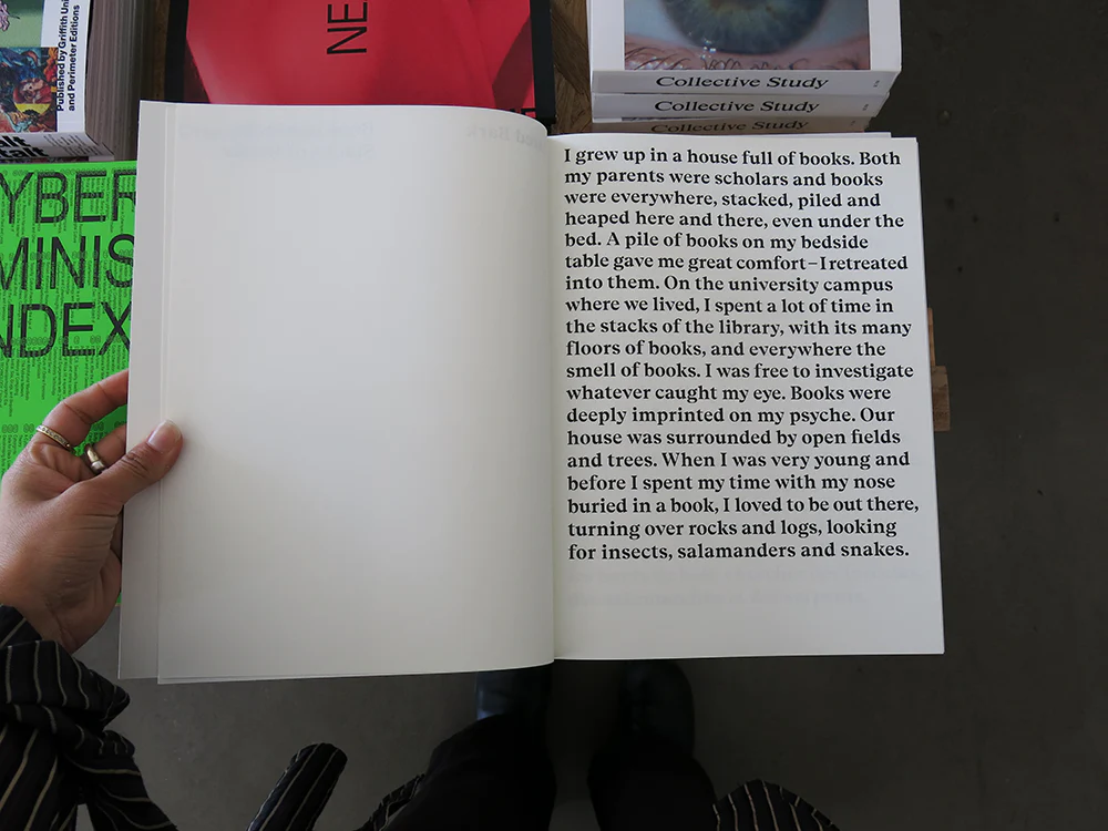 Jared Bark – Book of stacks, Stacks of books - Image 11