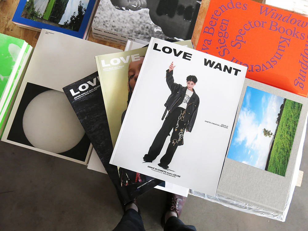 LoveWant Issue 25 - Image 2