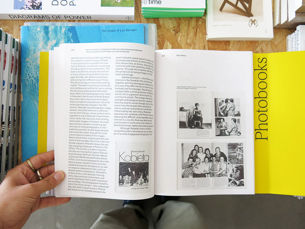 Moritz Neumüller (ed.) – Talking about Photobooks - Image 8